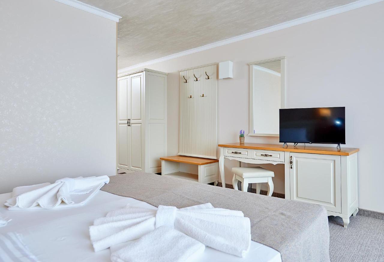 Neptun Hotel Pomorie Ngoại thất bức ảnh