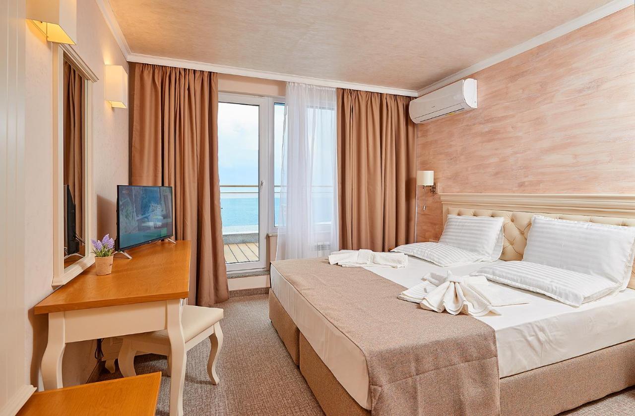 Neptun Hotel Pomorie Ngoại thất bức ảnh